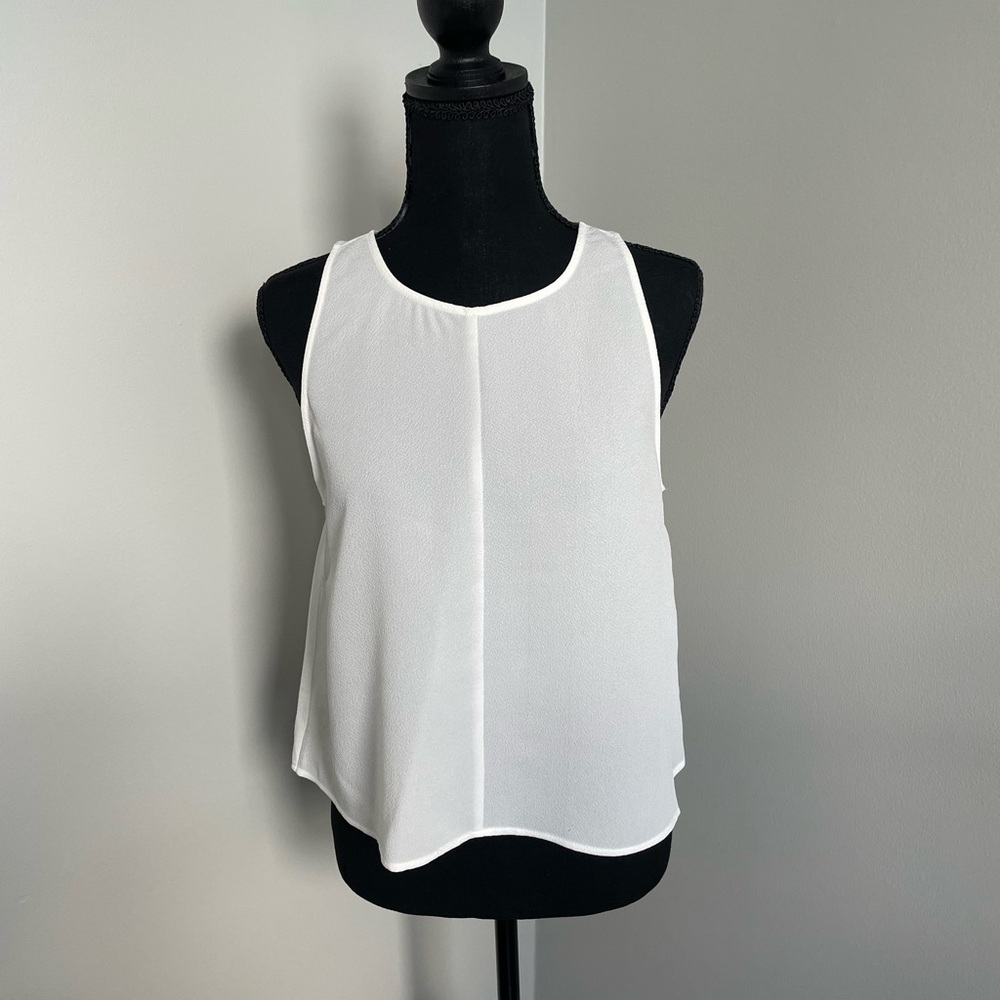 Aritzia Wilfred White Sleeveless CropTop